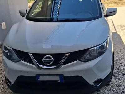 Usata Nissan Qashqai Acenta 110 CV (80 kW) 2015 Bianco SUV