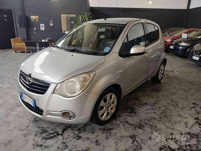 Usata Opel Agila Enjoy 65 CV (47 kW) 2008 Argento Utilitaria