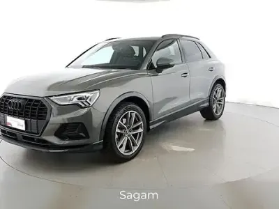 Usata Audi Q3 Advanced 150 CV (110 kW) 2022 Grigio chronos metalizzato SUV