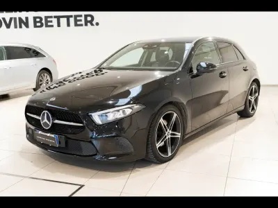 Käytetty Mercedes A180 Premium 116 HP (85 kW) 2019 Musta Sedan