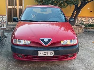 Rosso Usata 1996 Alfa Romeo 145 Utilitaria | 800 €
