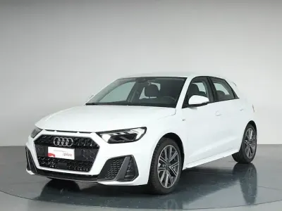 Usata Audi A1 Sportback S-Line 116 CV (85 kW) 2025 Bianco ghiacciaio metallizzato Utilitaria