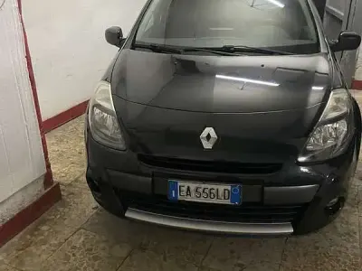 Usata Renault Clio II 75 CV (55 kW) 2010 Berlina
