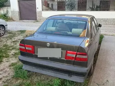 Usata Lancia Dedra 90 CV (66 kW) 1995 Marrone Berlina