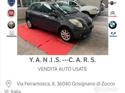 Usata Toyota Yaris 90 CV (66 kW) 2008 Nero Utilitaria