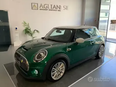 Begagnad Mini Cooper SE 75 kW (102 HK) 2020 Grön Halvkombi