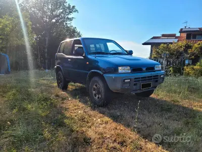 Usata Nissan Terrano 101 CV (74 kW) 1994 Bluazzurro SUV