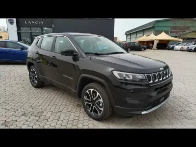 Usata Jeep Compass Altitude 130 CV (95 kW) 2024 Nero SUV