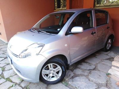 usata Daihatsu Sirion Sirion 1.3 16V aut. 4WD Kaori