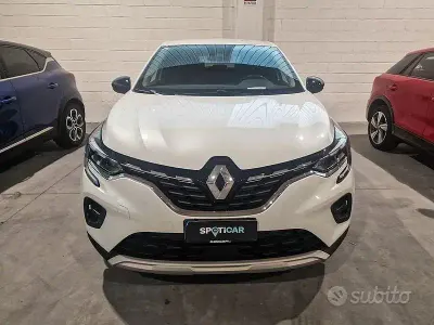 Usata Renault Captur 142 CV (104 kW) 2023 Bianco SUV