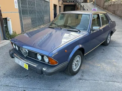 Usata Alfa Romeo Alfa 6 160 CV (117 kW) 1979 Blu/azzurro Berlina