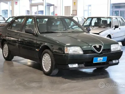 Usata Alfa Romeo 164 145 CV (106 kW) 1990 Verde Berlina