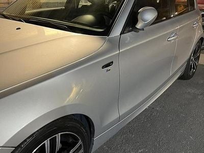 Begagnad BMW 2000 2005 Grå Sedan