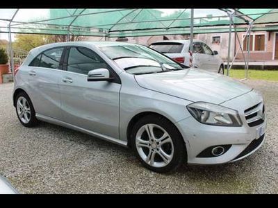 Usata Mercedes A180 122 CV (89 kW) 2013 Grigio Berlina
