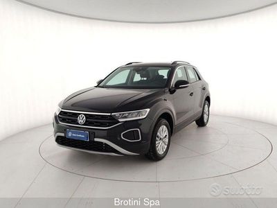 Usata VW T-Roc Life 150 CV (110 kW) 2024 Nero SUV