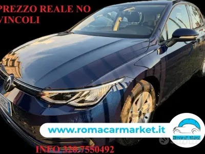Usata VW Golf VIII Life 110 CV (80 kW) 2021 Blu/azzurro Berlina