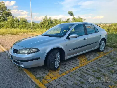Usata Renault Laguna II 150 CV (110 kW) 2006 Grigio Berlina
