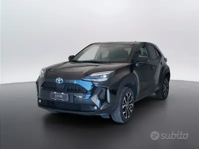 Usata Toyota Yaris Cross Trend 116 CV (85 kW) 2022 Grigio SUV