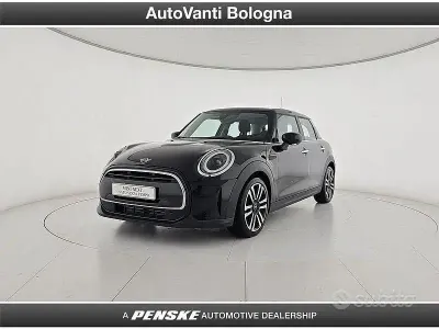 Usata Mini Cooper Essential 136 CV (100 kW) 2023 Nero Utilitaria