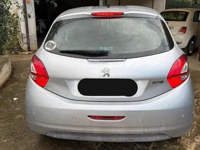 Begagnad Peugeot 208
