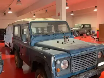 Usata Land Rover Defender 86 CV (63 kW) 1987 Blu/azzurro SUV