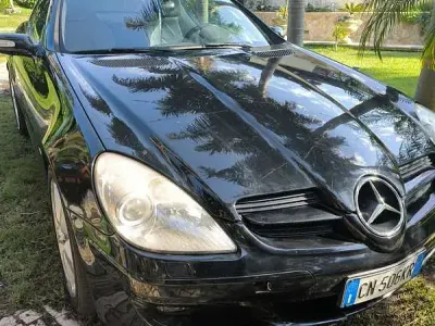 Usata Mercedes SLK200 163 CV (119 kW) 2004 Nero Cabrio