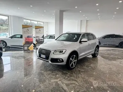 Usata Audi Q5 S-Line 190 CV (139 kW) 2015 Grigio SUV