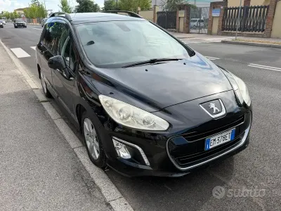 Usata Peugeot 308 Access 112 CV (82 kW) 2012 Nero Station wagon