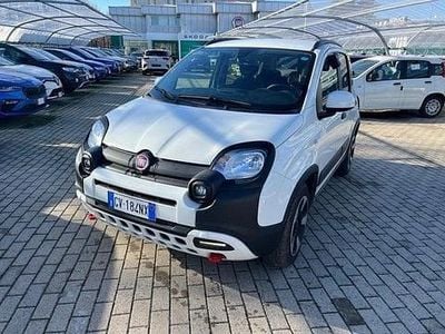 Occasion Fiat Grande Panda Cross 69 ch (50 kW) 2024 Blanc Citadine