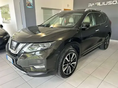 Używany Nissan X-Trail Tekna 177 KM (130 kW) 2018 Szary SUV
