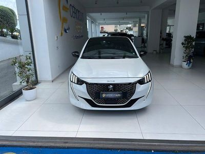 Usata Peugeot 208 GT-line 102 CV (75 kW) 2020 Bianco pastello Utilitaria