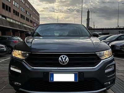 Usata VW T-Roc Style 116 CV (85 kW) 2019 Grigio SUV