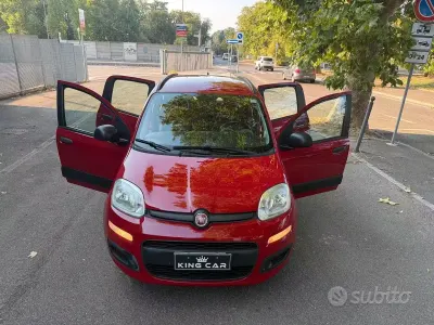 Usata Fiat Panda Lounge 69 CV (50 kW) 2016 Rosso Utilitaria