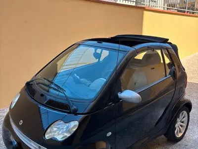 Usata Smart ForTwo Cabrio Passion 61 CV (44 kW) 2006 Nero Cabrio