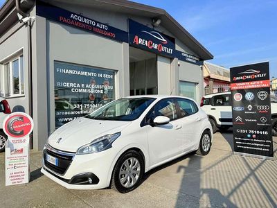 Usata Peugeot 208 102 CV (75 kW) 2019 Bianco Utilitaria
