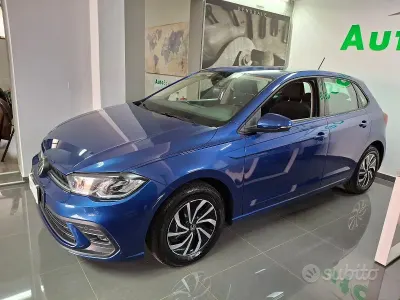 Usado VW Polo 95 HP (69 kW) 2021 Azul Citadino