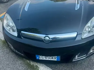Usata Opel GT 264 CV (194 kW) 2011 Nero Cabrio