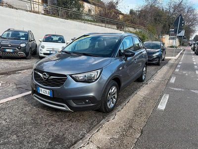 Begagnad Opel Crossland X Ultimate 102 HK (75 kW) 2018 Grå SUV
