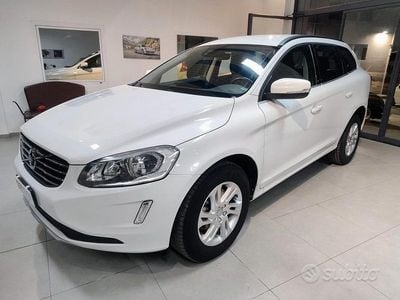 Usata Volvo XC60 Business Edition 149 CV (109 kW) 2017 Bianco SUV