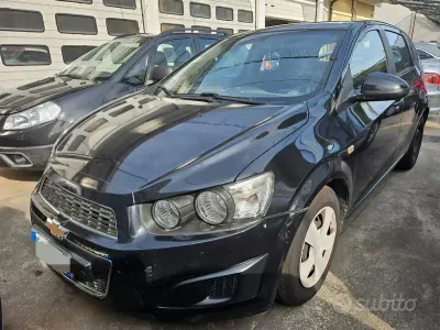 Usata Chevrolet Aveo LTZ 86 CV (63 kW) 2011 Nero Berlina