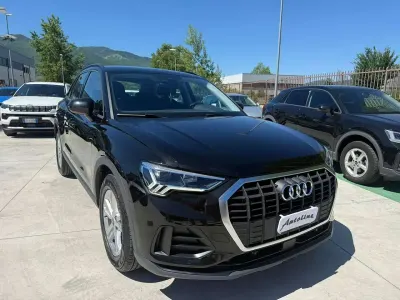 Usado Audi Q3 Comfort 150 CV (110 kW) 2023 Negro SUV