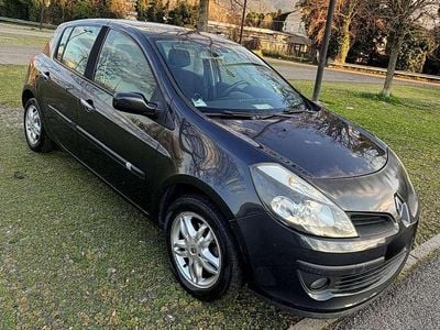 Usata Renault Clio II Luxe 86 CV (63 kW) 2008 Grigio Berlina