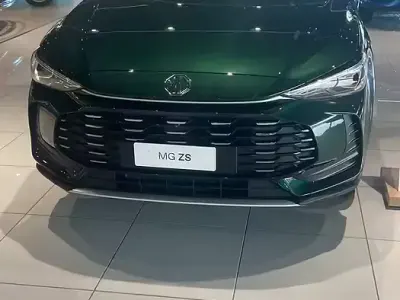 Usata MG ZS 117 CV (86 kW) 2025 Verde SUV