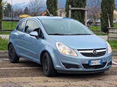 Occasion Opel Corsa Club 80 ch (58 kW) 2007 Bleue Citadine