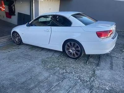 Usata BMW 325 Cabriolet 192 CV (141 kW) 2008 Bianco Cabrio