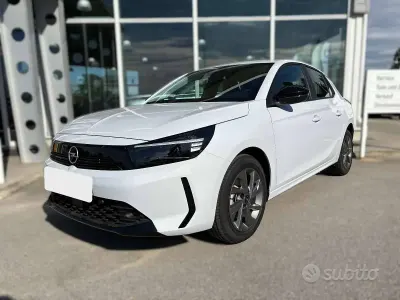 Nuova Opel Corsa 101 CV (74 kW) 2026 Bianco Utilitaria