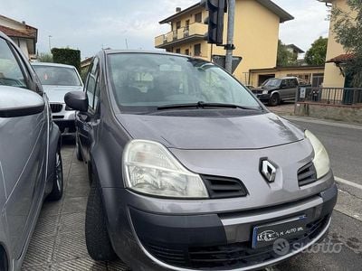 Grigio Usata 2009 Renault Modus Dynamique Monovolume | 2500 € (Ottimo prezzo)