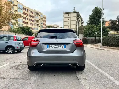Usata Mercedes 200 136 CV (100 kW) 2017 Grigio Berlina