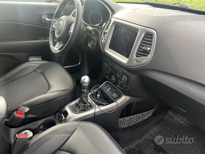 Usata Jeep Compass 120 CV (88 kW) 2019 Grigio SUV