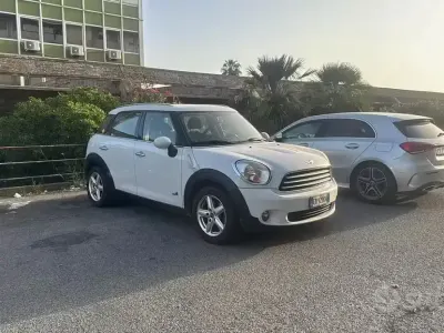 Usata Mini Countryman 111 CV (81 kW) 2012 Bianco SUV